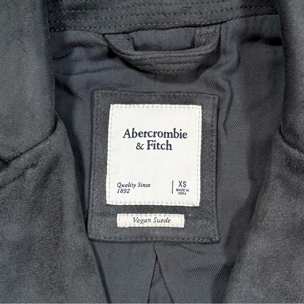 Abercrombie & Fitch Women's Dark Gray Vegan Suede Moto Jacket. Size XS - Picture 6 of 8